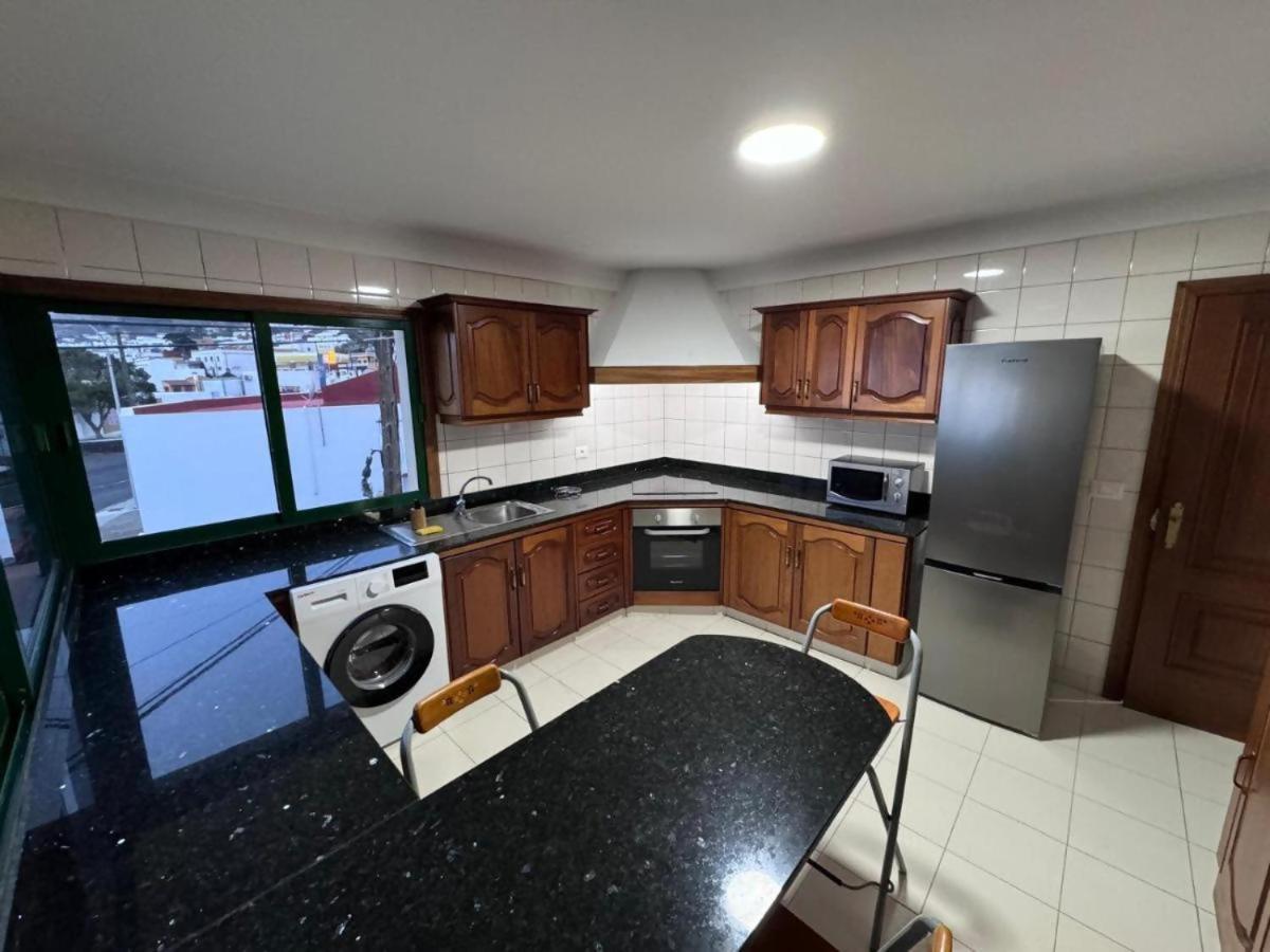 Apartamento Vivienda En El Centro De La Isla 2Hab Con Terraza Valverde  Exterior foto